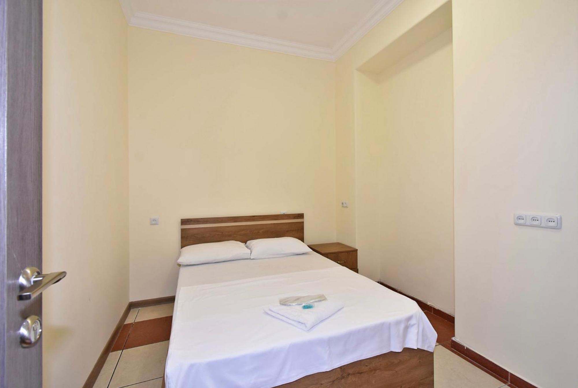Hotel Costa Erévan Extérieur photo