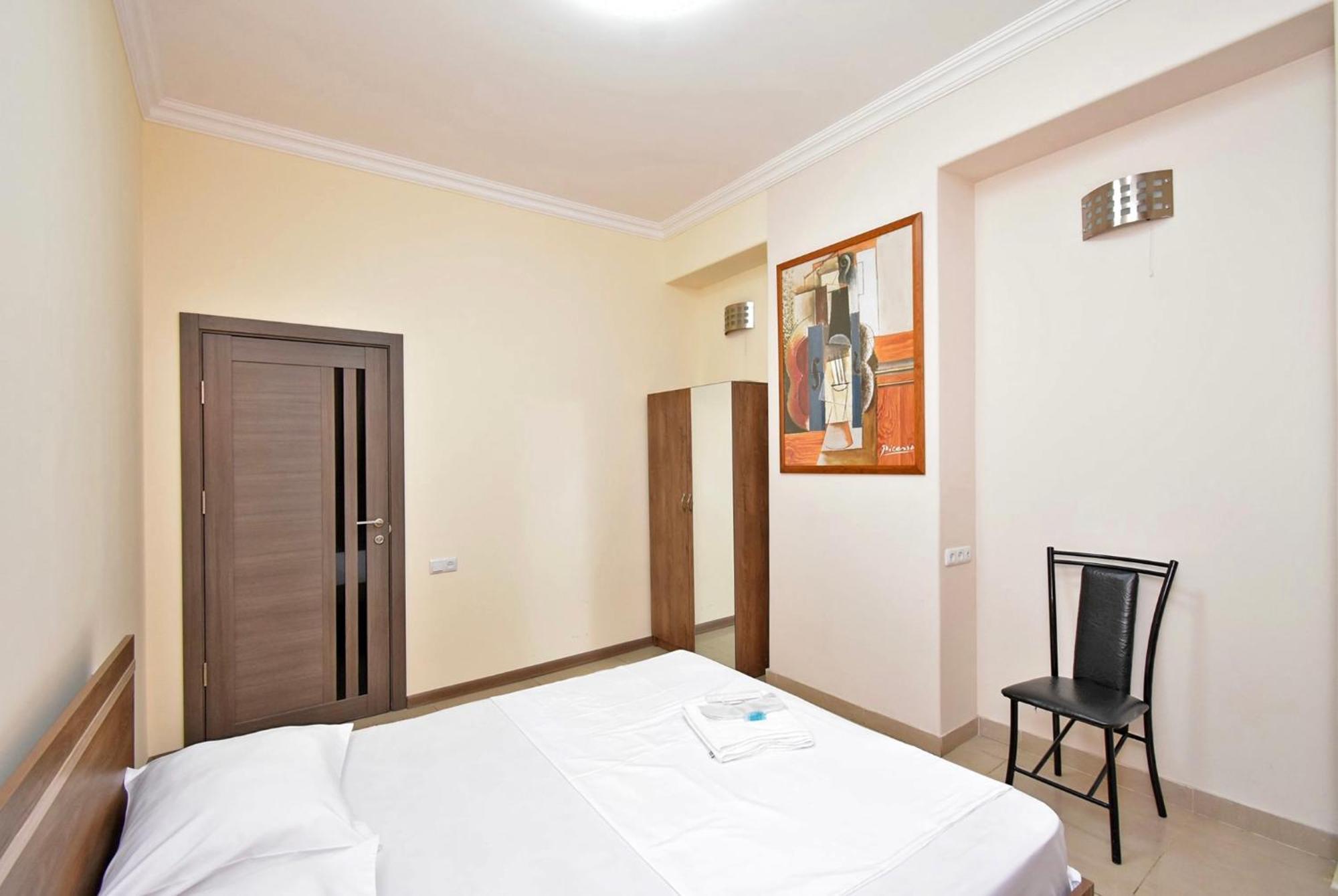 Hotel Costa Erévan Extérieur photo