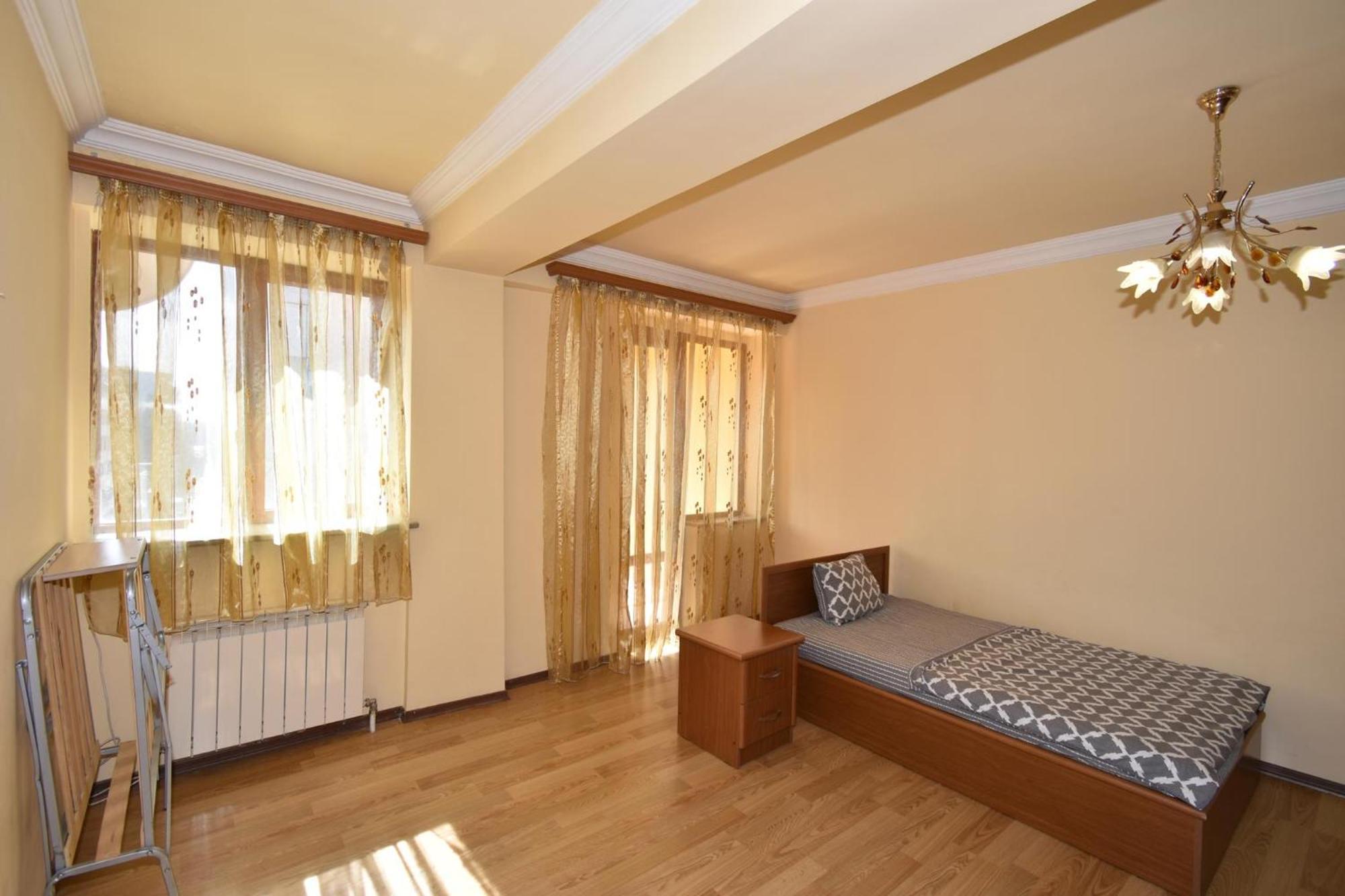 Hotel Costa Erévan Extérieur photo